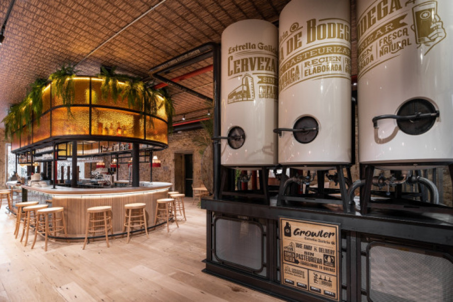 Inaugurada en Santiago la Fábrica de Cacao, la primera “cervecería circular” de Estrella Galicia