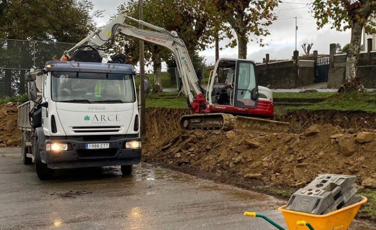 Pontedeume inicia las obras en el nuevo parque infantil de la parroquia de Andrade