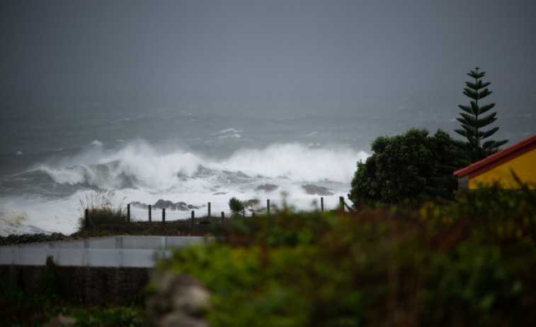 Nuevo aviso naranja por temporal costero en toda Galicia para este miércoles