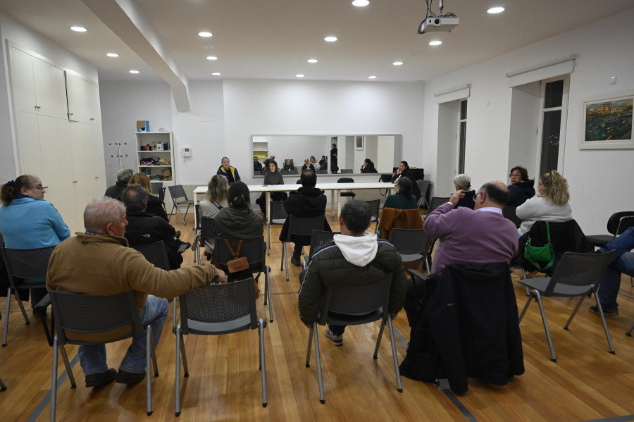 El aparcamiento en batería en Breogán paliaría las plazas que se pierden en San Francisco