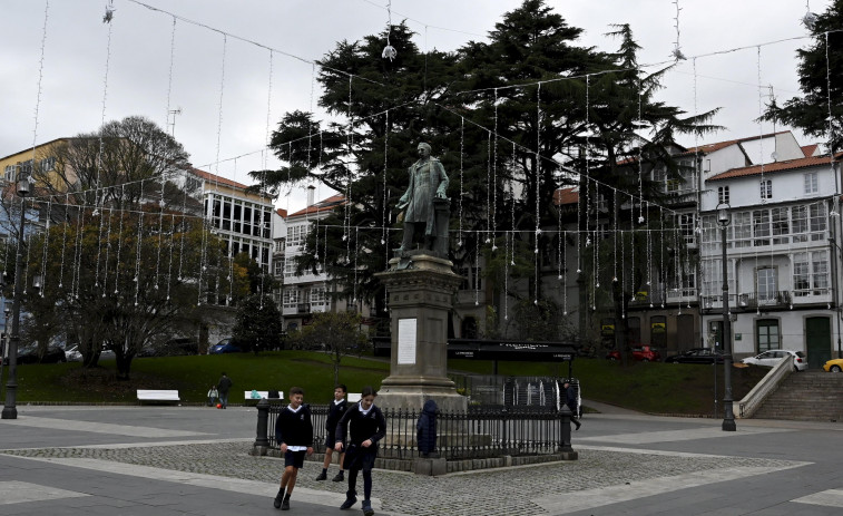 Las iluminación navideña llegará a las plazas con nuevos elementos