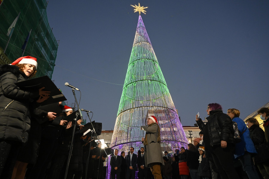 Ferrolterra entra de lleno en la Navidad con el encendido de luces y la apertura de los clásicos belenes