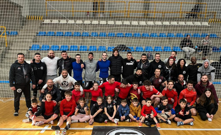 El Sport Fight suma catorce podios en el Gallego de Santiago