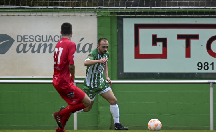 El Somozas recupera, con sufrimiento, el sabor a ganar