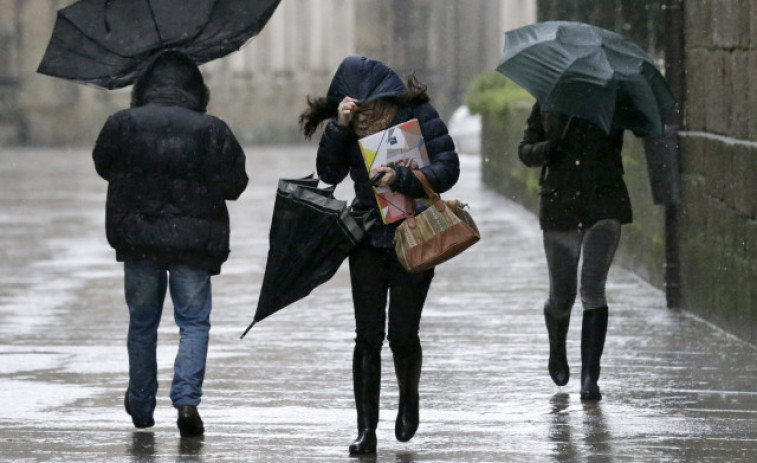 El viento del noreste trae frío y lluvias persistentes a Galicia