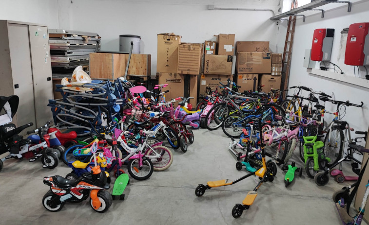 Narón recolle máis de 150 bicicletas usadas que se enviarán en parte á poboación ucraína