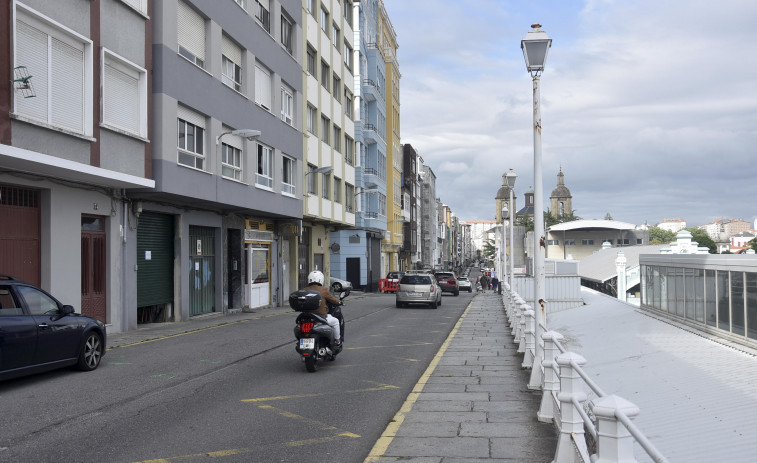 La policía Local de Ferrol cerrará mañana al tráfico el centro de la ciudad ante la afluencia de personas