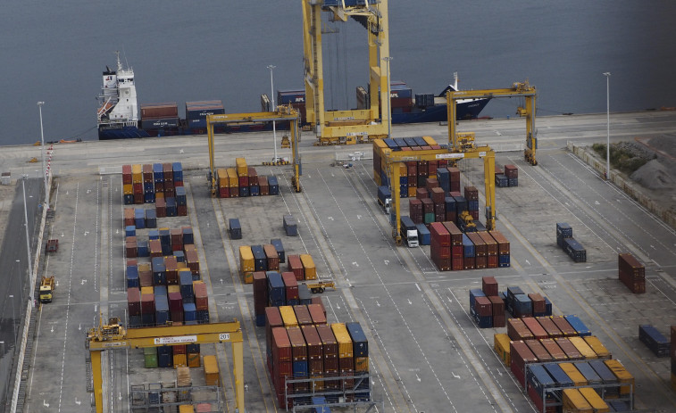 El puerto de Ferrol cerró el mes de noviembre con un 84% más de tráfico que el año anterior