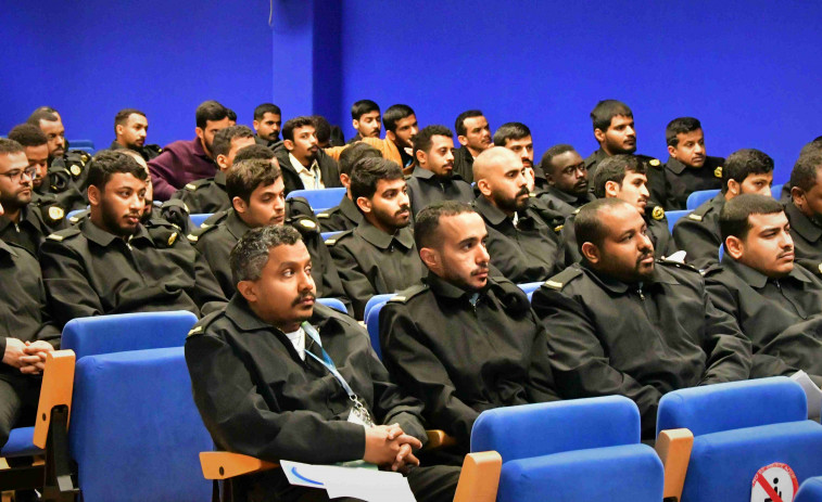 Militares saudíes comienzan en Ferrol la formación para tripular las corbetas