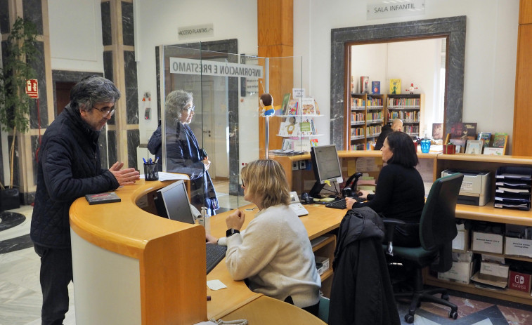 El PP respalda las protestas de la biblioteca y califica la situación actual de “surrealista”