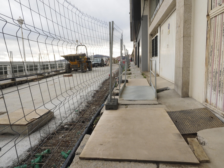 El avance de las obras amplía el corte de tráfico en la calle de la Iglesia al incluir una manzana más
