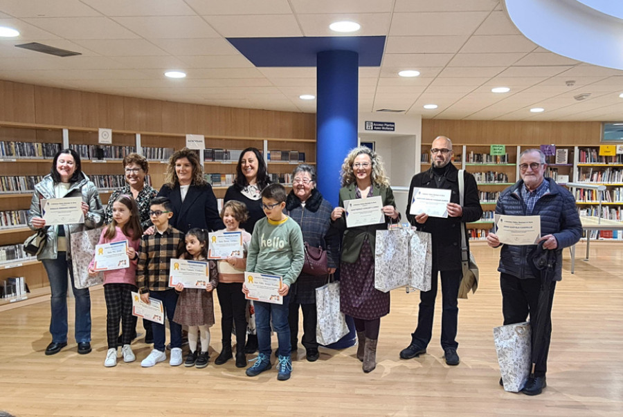 La Biblioteca municipal de Narón distingue a los usuarios “de honra”