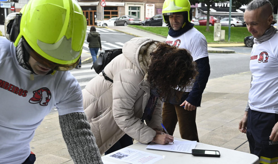 La falta de efectivos en el cuerpo de bomberos de Narón volverá a debatirse en pleno