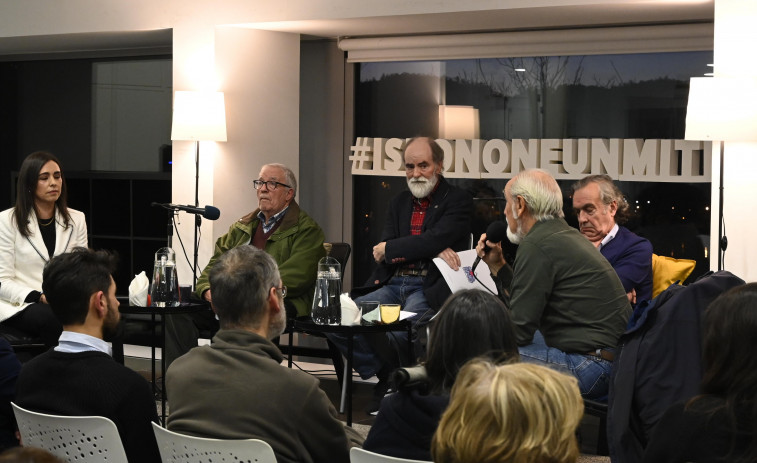 El camino electoral comienza con la tertulia de cuatro exalcaldes en el “Cóntamo ti”