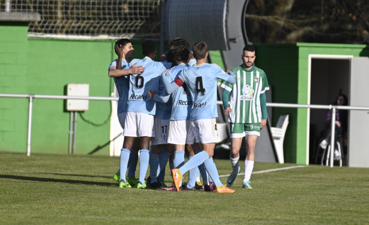 Dos goles en el inicio condenan al Somozas ante el Gran Peña