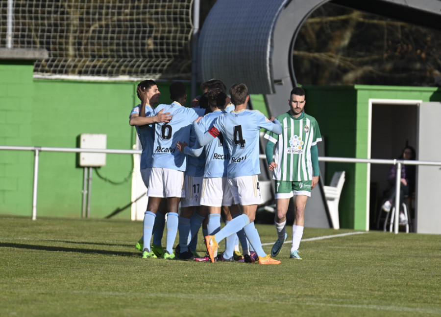 Dos goles en el inicio condenan al Somozas ante el Gran Peña