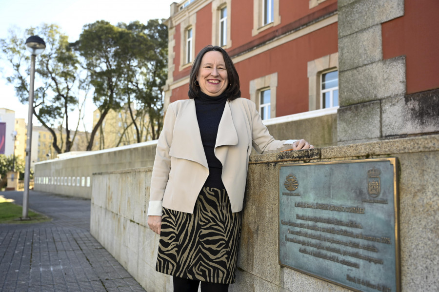 El Concello de Ferrol premiará el 8-M a la profesora del campus Ana Jesús López Díaz