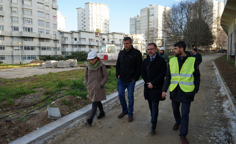 La delimitación de los caminos de la zona verde impulsa la actuación de Fontelonga