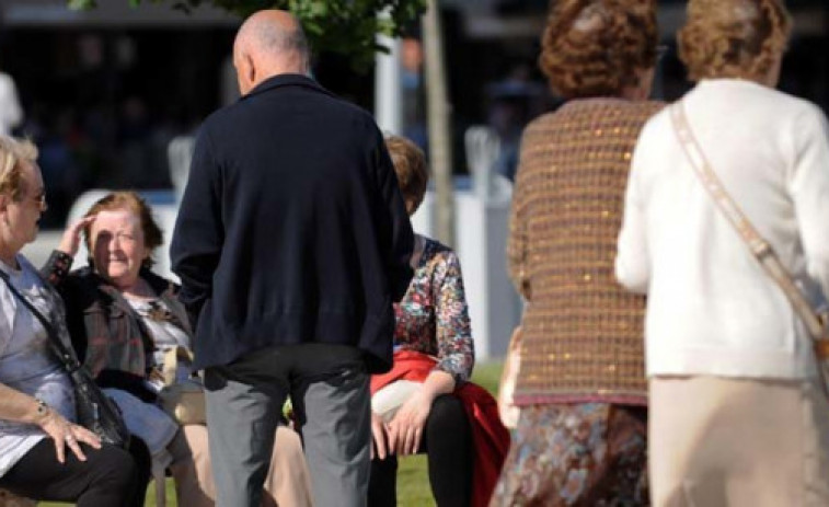 La pensión media en Galicia sigue 173 euros por debajo de la media nacional