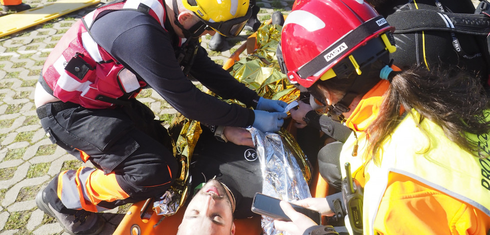 Simulacro Emergencia Marítima en Mugardos