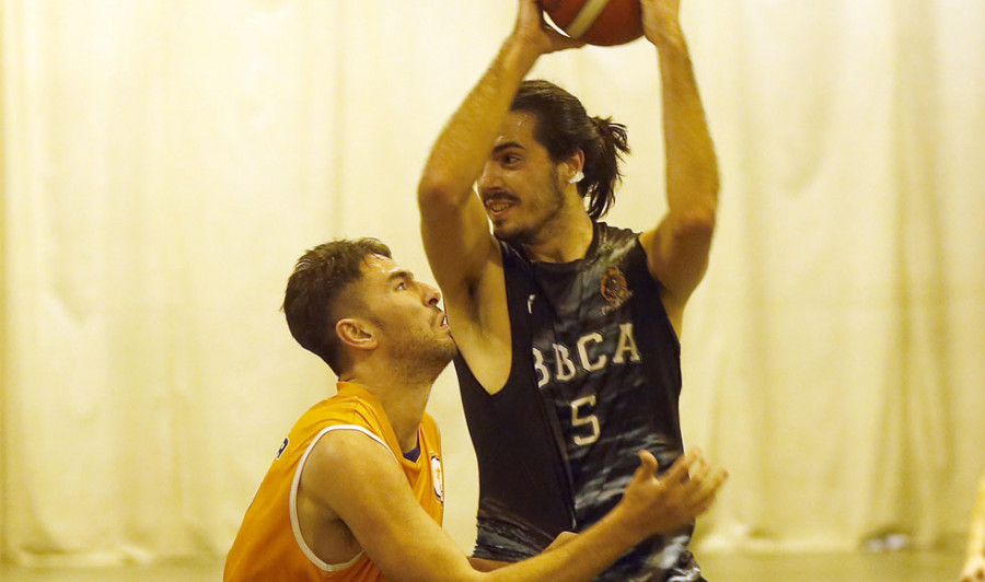 El Costa Ártabra remonta 18 puntos para ganar al Sigaltec