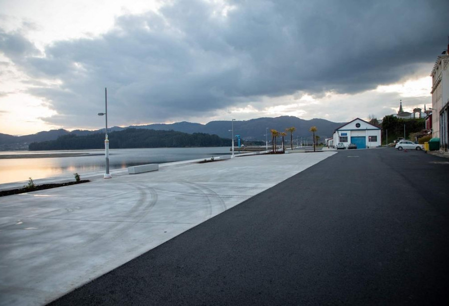 Penabad solicita a Portos de Galicia elementos de protección en el puerto