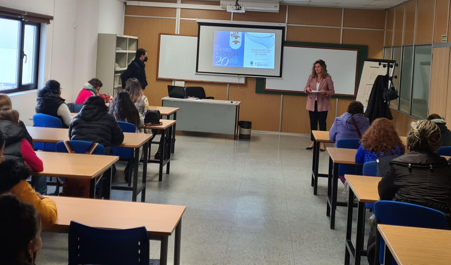 El Concello naronés presentó el libro “As mulleres de Narón 20 anos despois: 2002-2022”