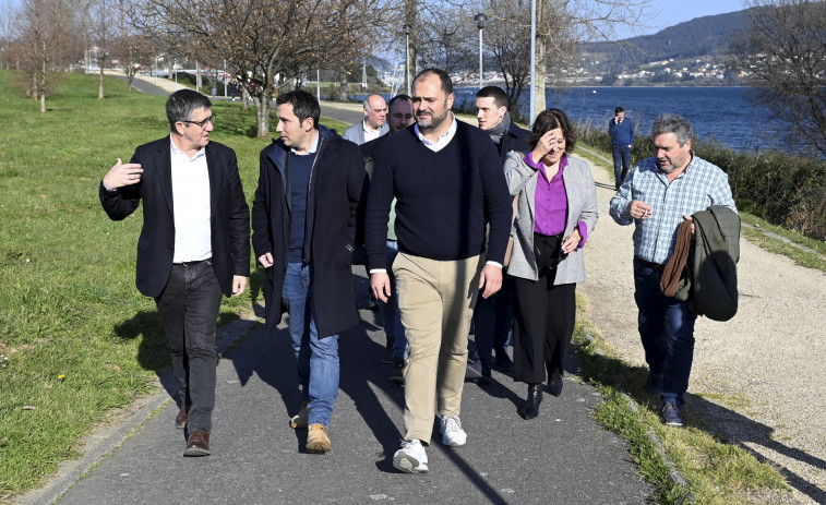 El PSOE pretende recuperar y regenerar el entorno de la playa de A Gándara y el paseo