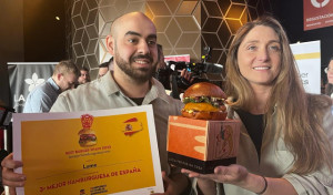 La Galicia Japan Burger de Lucía Freitas acaba de ser nombrada como la tercera mejor hamburguesa de España