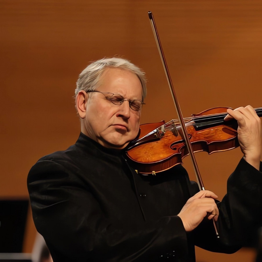 El violinista Shlomo Mintz ofrece en el Jofre su único concierto en España