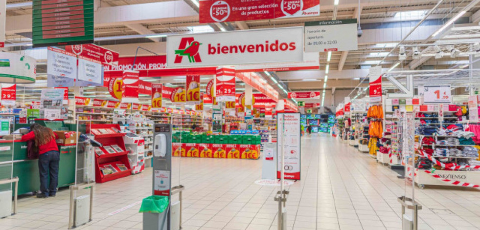 Alcampo prevé contratar a más de 1.700 personas en toda España para la campaña de verano