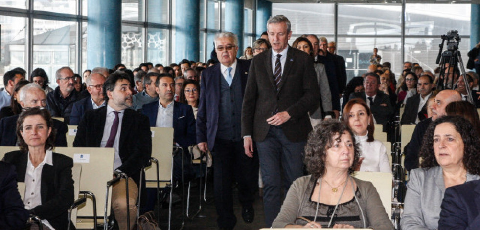 La Xunta espera tener “en unos meses” su ley del litoral