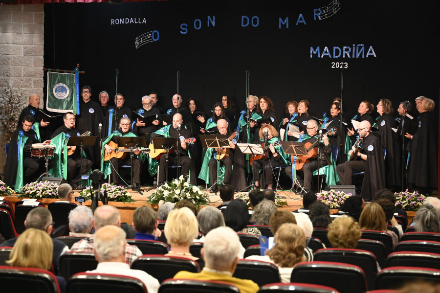 Debut de O Son do Mar, la nueva rondalla ferrolana