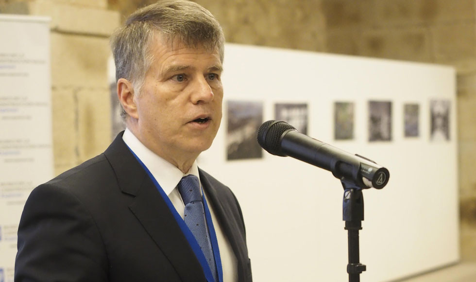 Rafael Suárez, en la inauguración de la exposición el pasado jueves  jorge meis