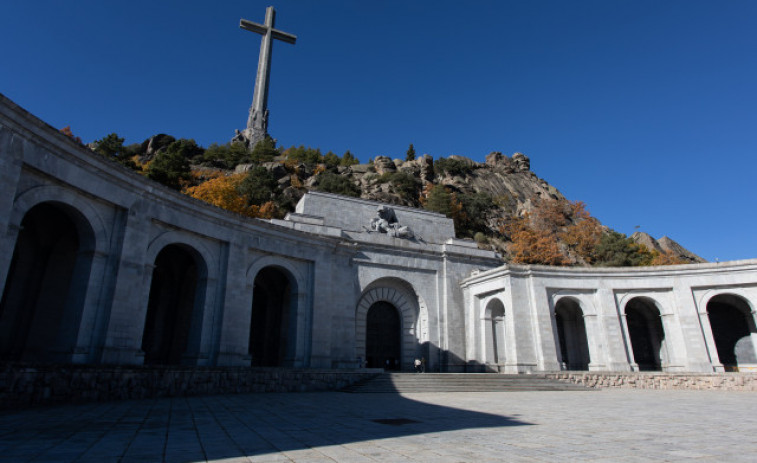 Aprobada la licencia para retirar la losa de Primo de Rivera del Valle de los Caídos