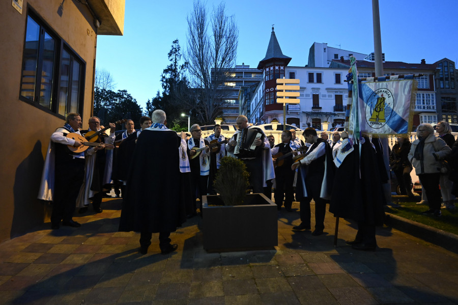 VÍDEO | Ferrol rinde homenaje a las Pepitas y a la música tradicional de la ciudad