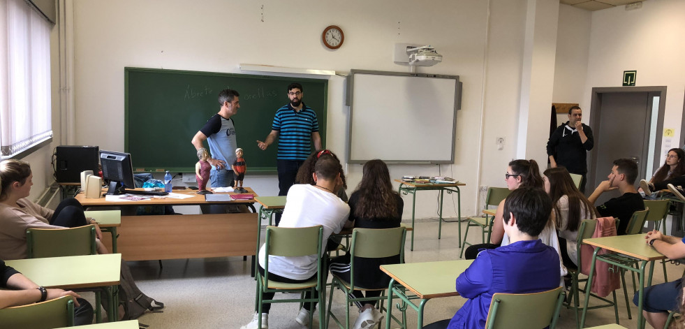 El taller “Meteolab” del CSIC y la Complutense llega a estudiantes del IES Cabo Ortegal cariñés