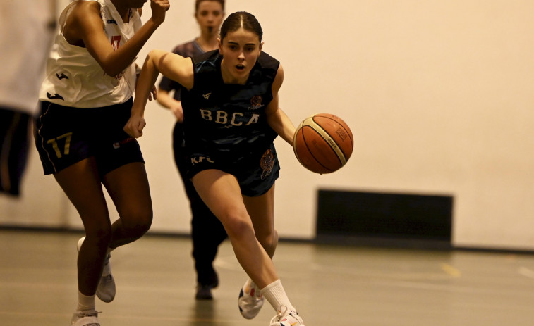 El Costa Ártabra femenino encarrila su pase a la final A6