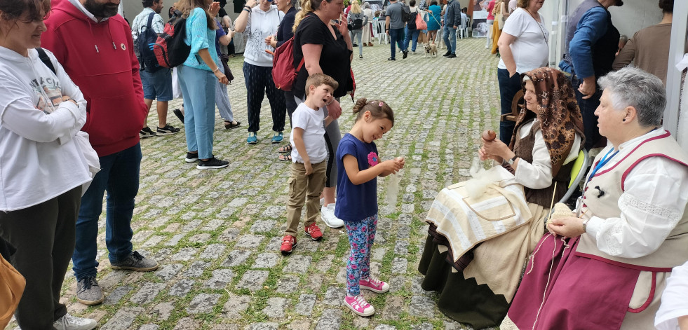 La segunda edición del Paseo da La de Cabanas se traslada al pabellón de Lavandeira
