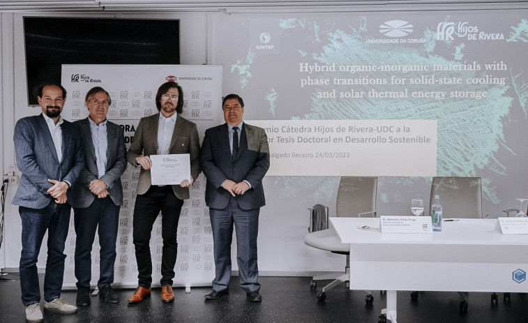 Jorge Salgado recibe el Premio de la Cátedra Hijos de Rivera-UDC