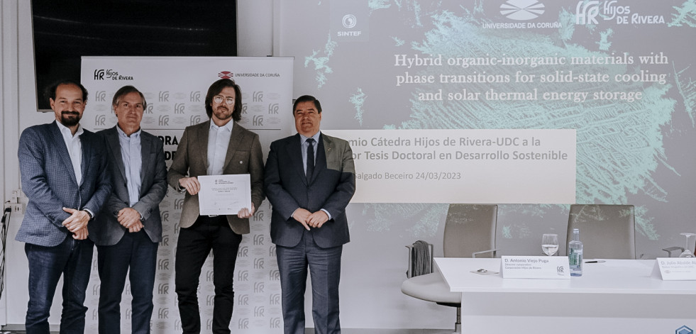 Jorge Salgado recibe el Premio de la Cátedra Hijos de Rivera-UDC