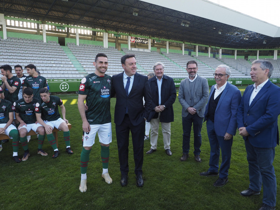 El fondo norte de A Malata abrirá para el derbi ante el Deportivo