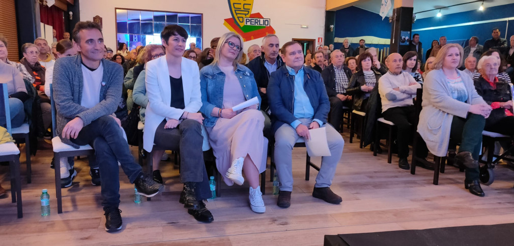 Ana Pontón resalta “a honestidade e dignidade” de Juventino Trigo á fronte do Concello fenés