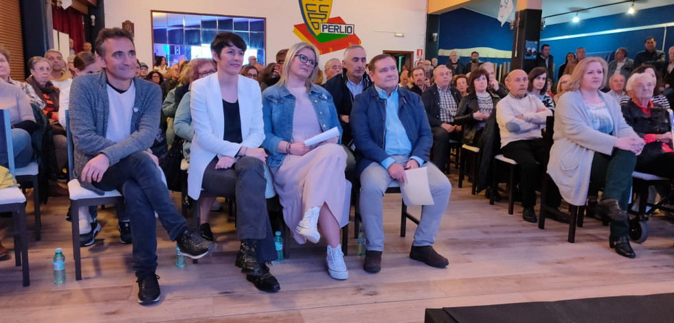 Ana Pontón resalta “a honestidade e dignidade” de Juventino Trigo á fronte do Concello fenés