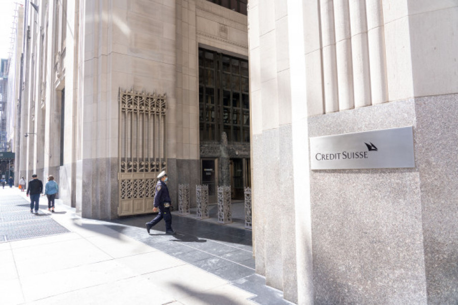UBS y Credit Suisse convocan a sus accionistas tras subvertir la banca suiza