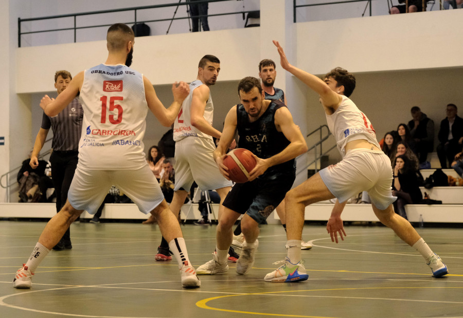 Un flojo último cuarto aparta al Costa Ártabra de la final A6