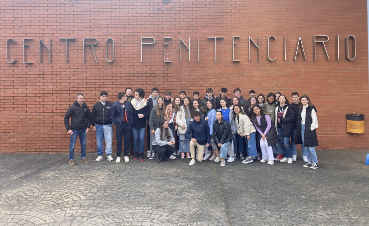 Alumnos de la Compañía de María aprenden en plena prisión que las drogas pueden arruinar vidas