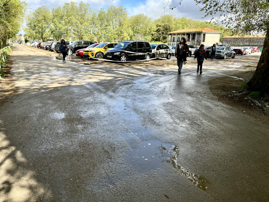 La lluvia saca a la luz de nuevo los baches del Sánchez Aguilera