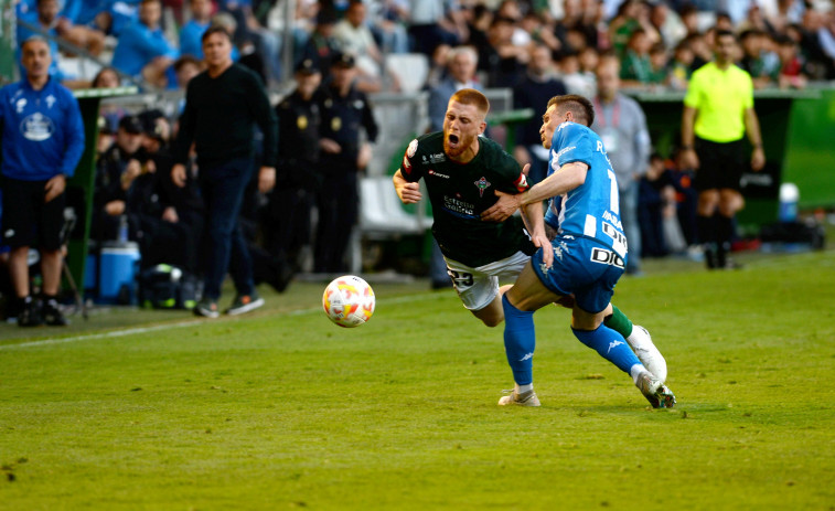 Racing y Deportivo firman tablas en A Malata (0-0)