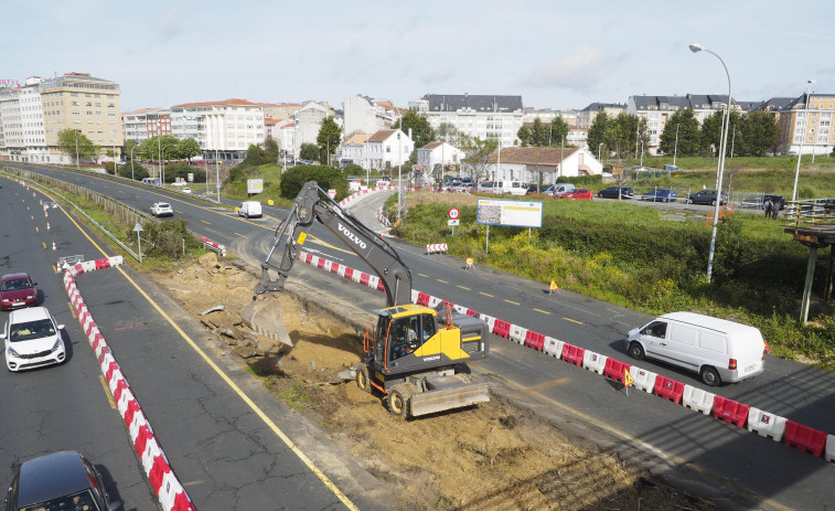 El autobús hacia A Coruña cambia de ruta y circulará por As Pías desde la avenida de Esteiro